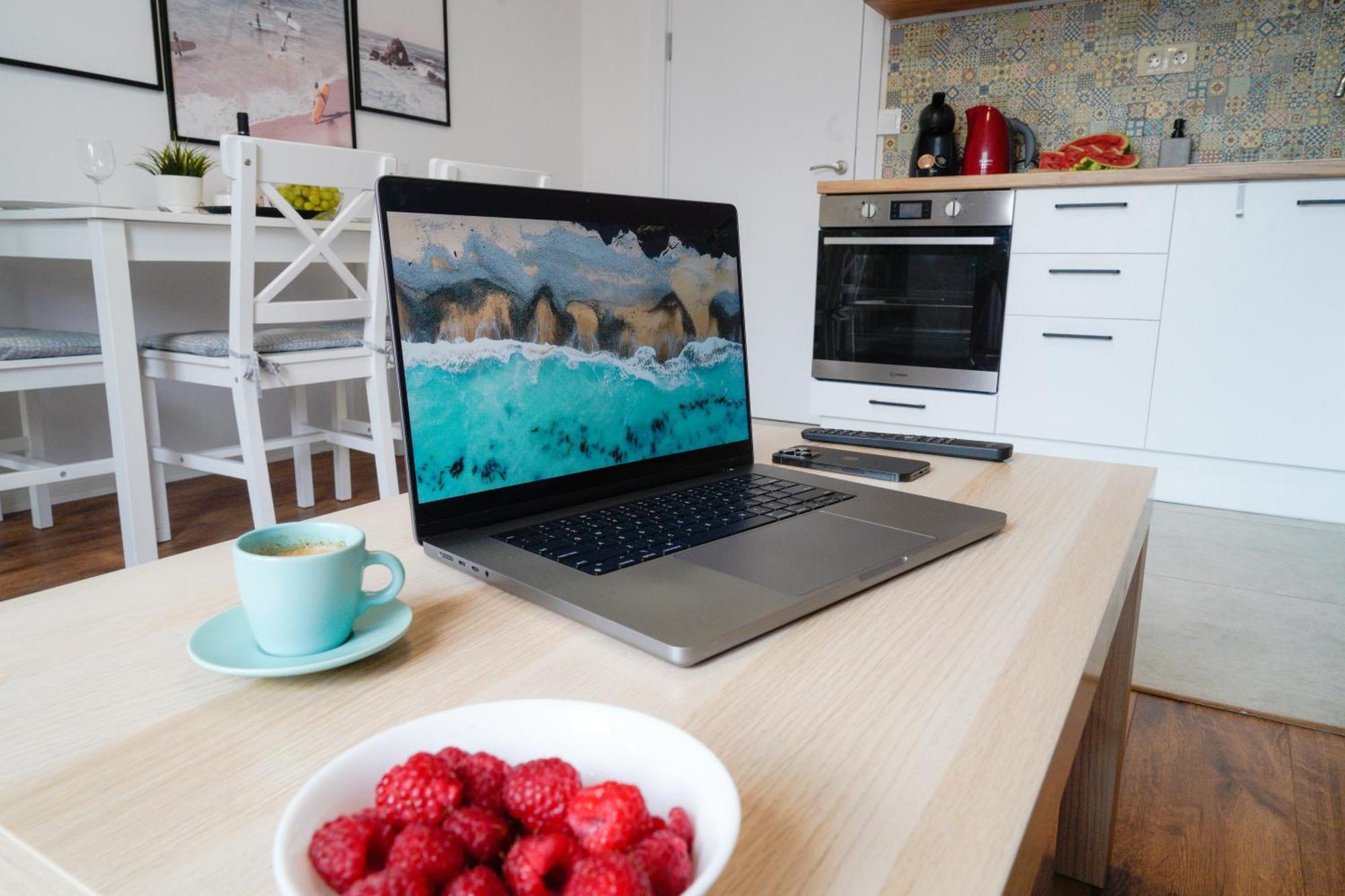Central Cosy, Fully Renovated 2Bd Near The Cathedral Várna Kültér fotó