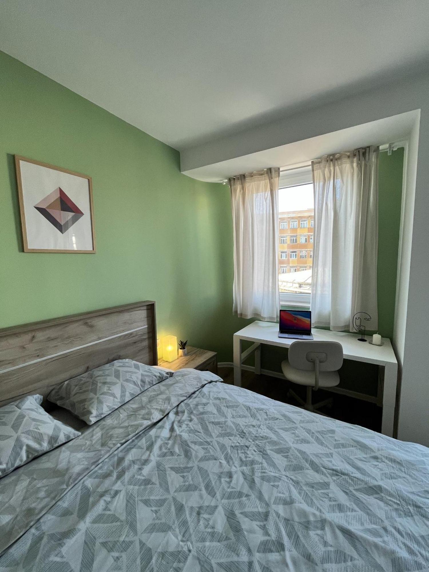 Central Cosy, Fully Renovated 2Bd Near The Cathedral Várna Kültér fotó