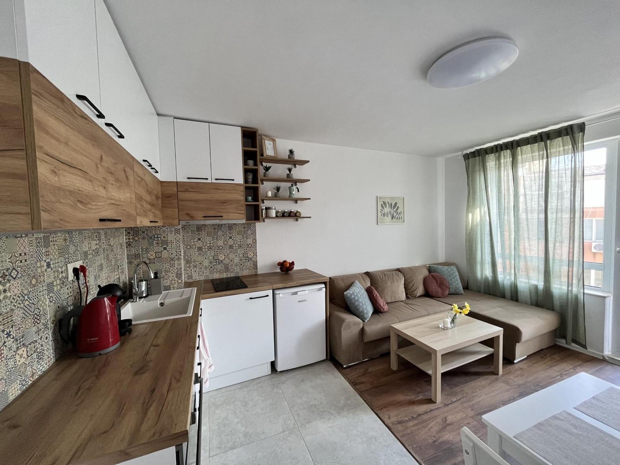 Central Cosy, Fully Renovated 2Bd Near The Cathedral Várna Kültér fotó